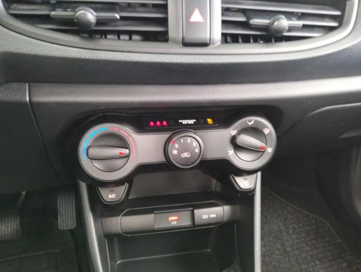 Kia Picanto usata a Como (15)