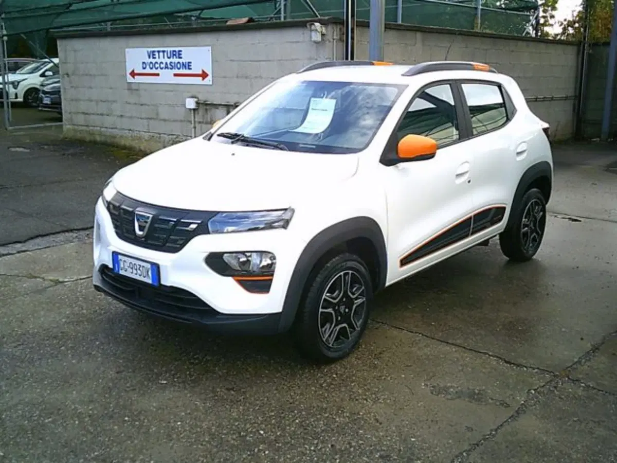 Dacia Spring usata a Novara
