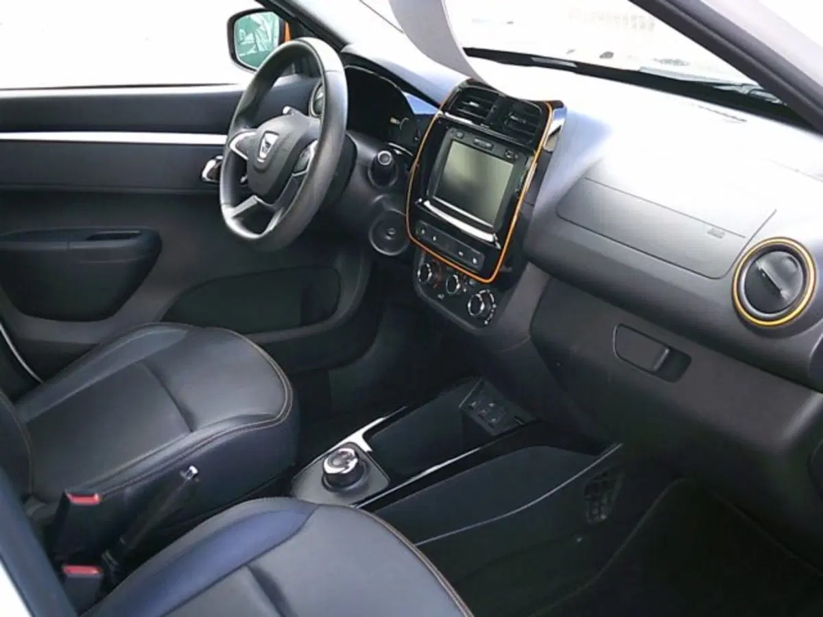 Dacia Spring usata a Novara (10)