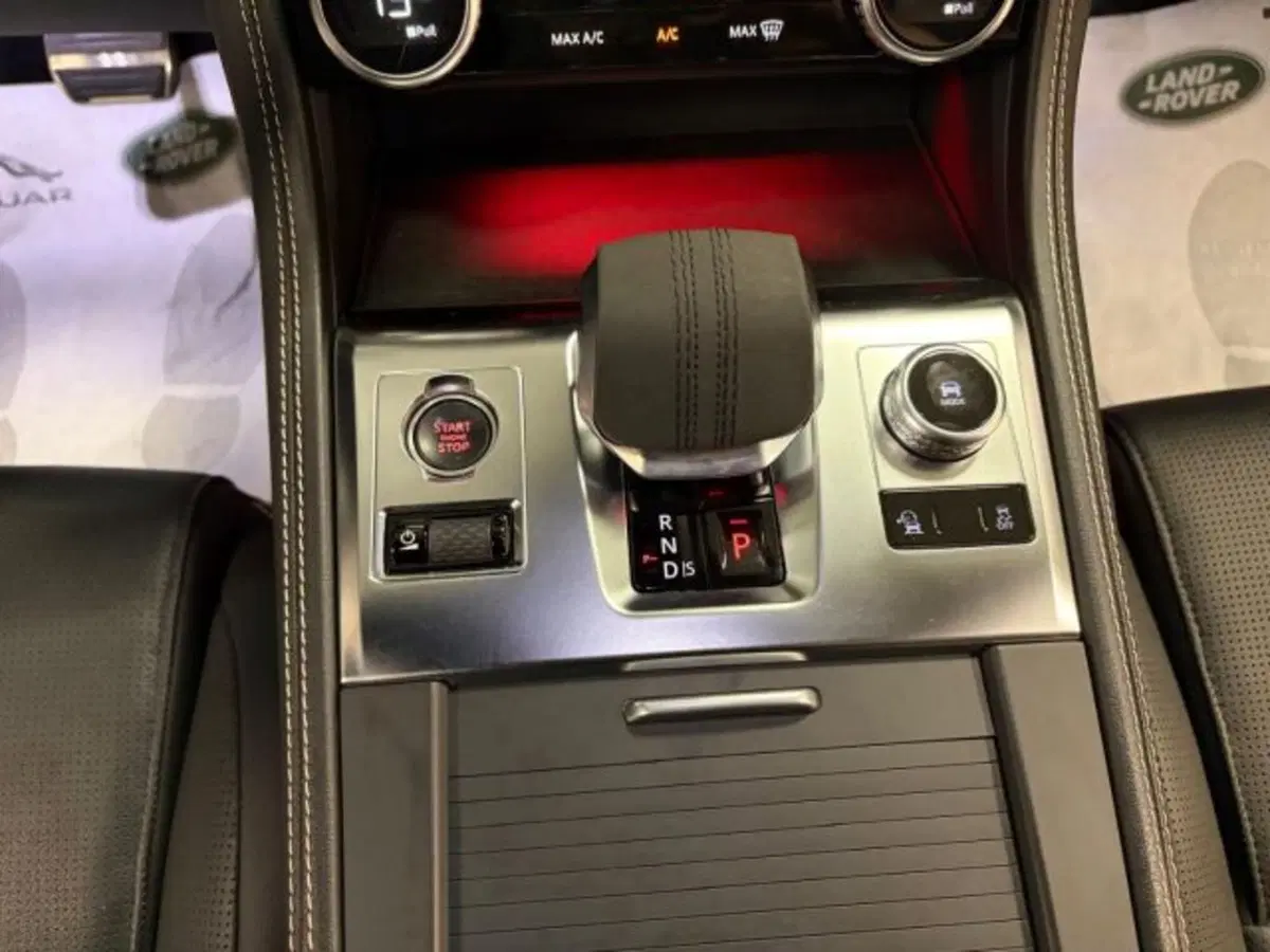Jaguar F-Pace usata a Cuneo (12)