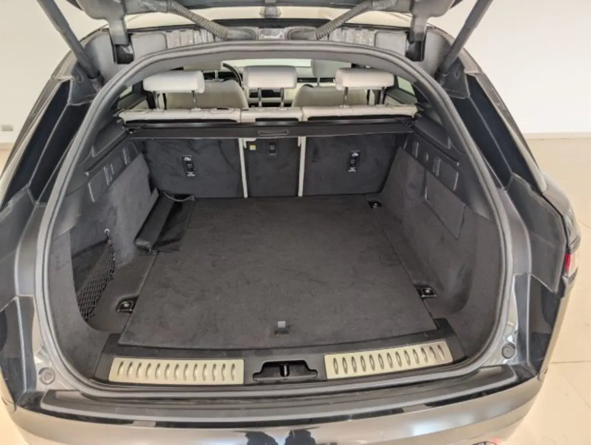 Land Rover Range Rover Velar usata a Cuneo (7)