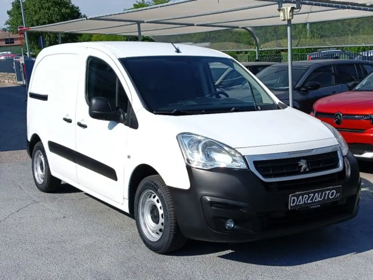 Peugeot Partner Furgone usata a Brescia (3)