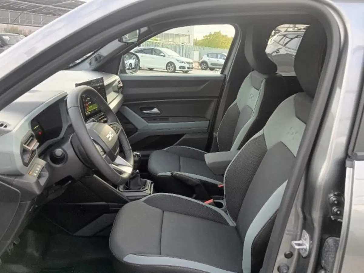 Dacia Duster nuova a Brescia (9)
