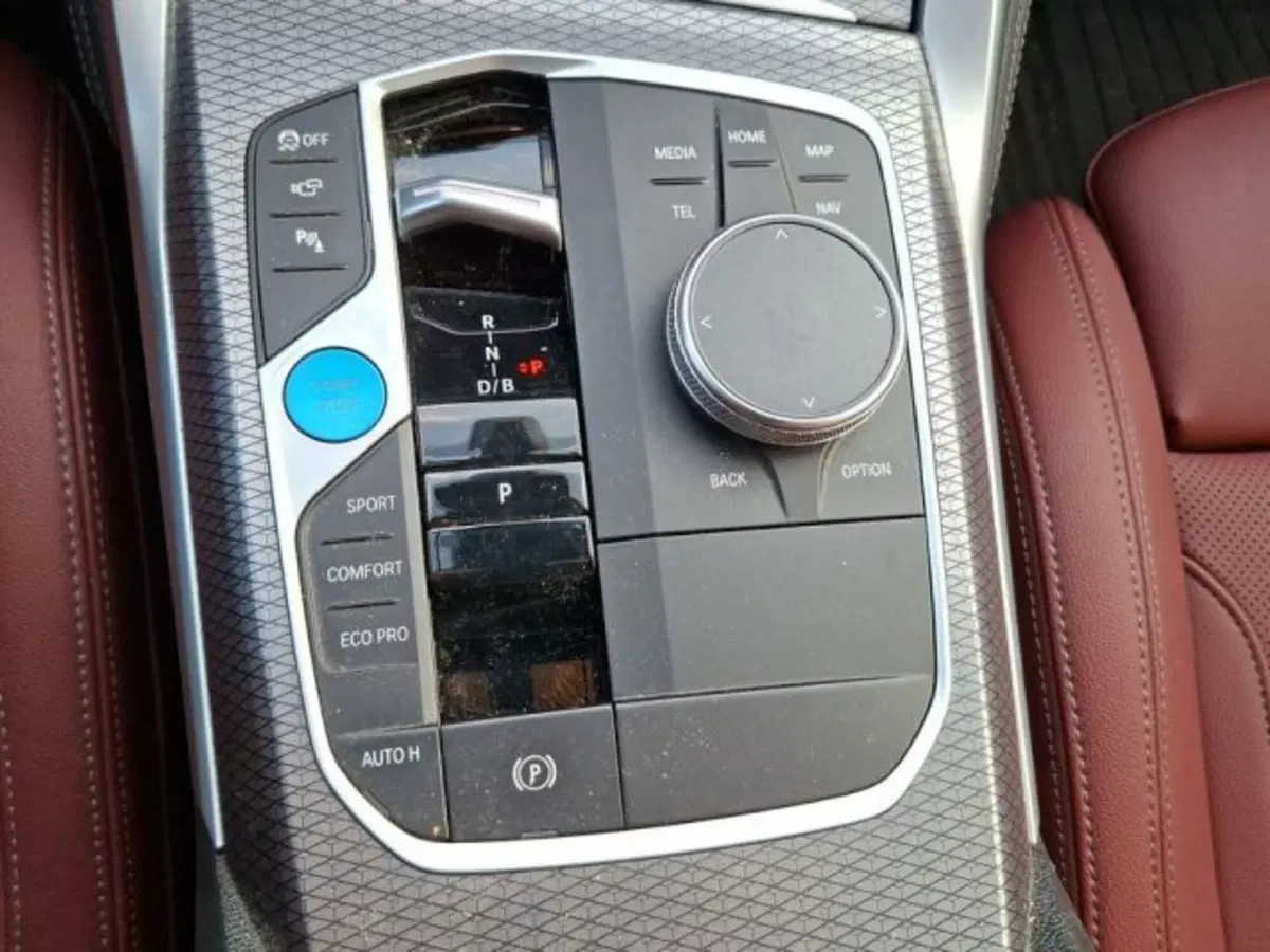 BMW i4 usata a Verona (13)