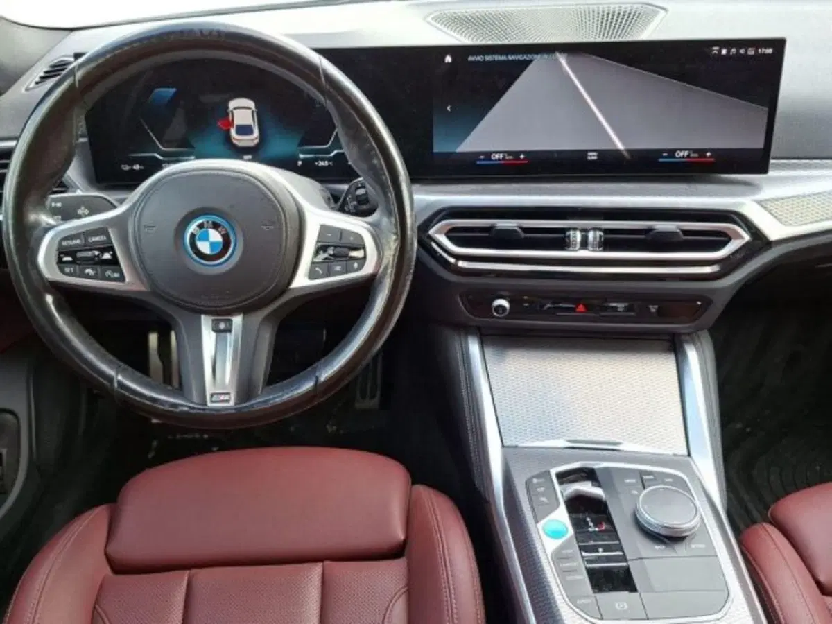 BMW i4 usata a Verona (9)