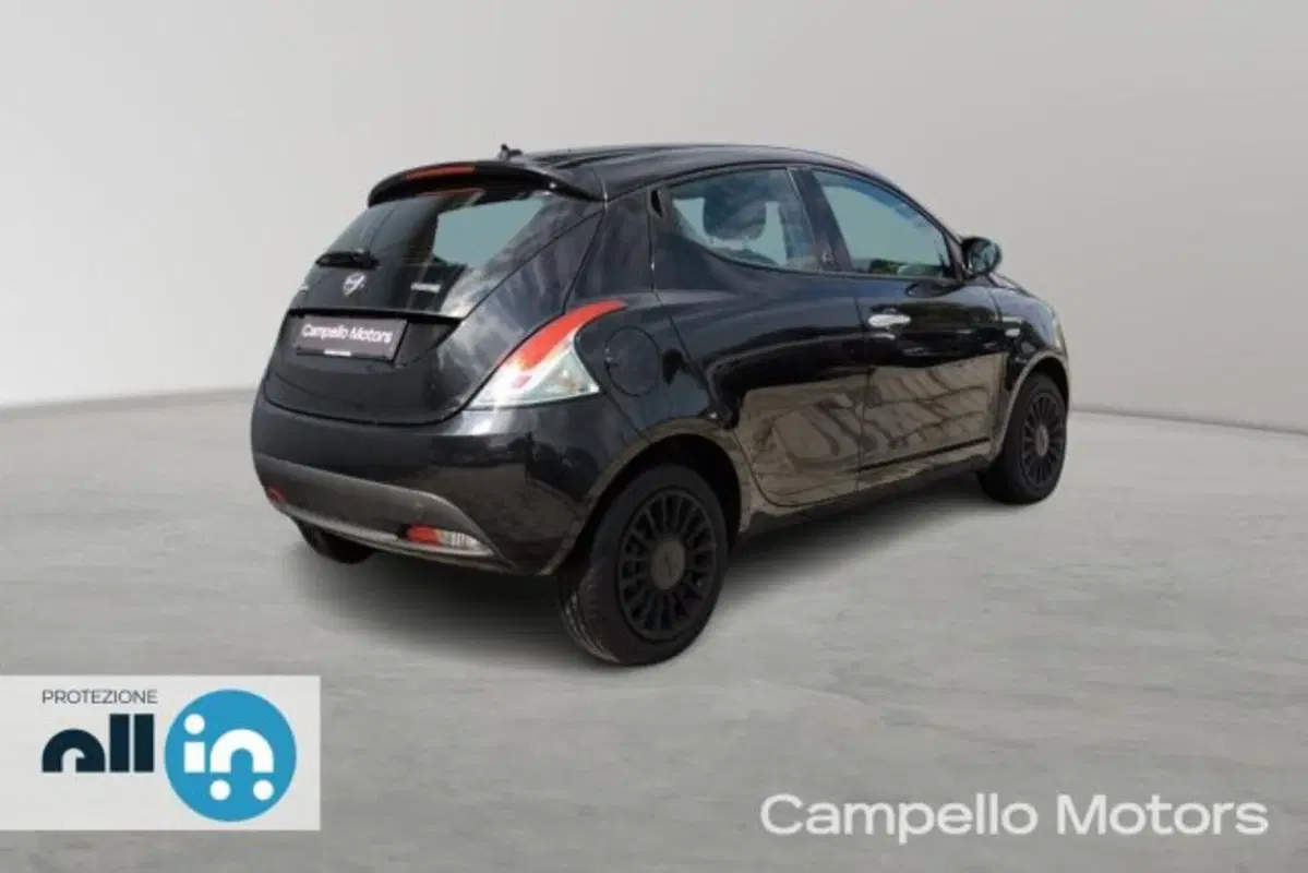 Lancia Ypsilon usata a Venezia (3)