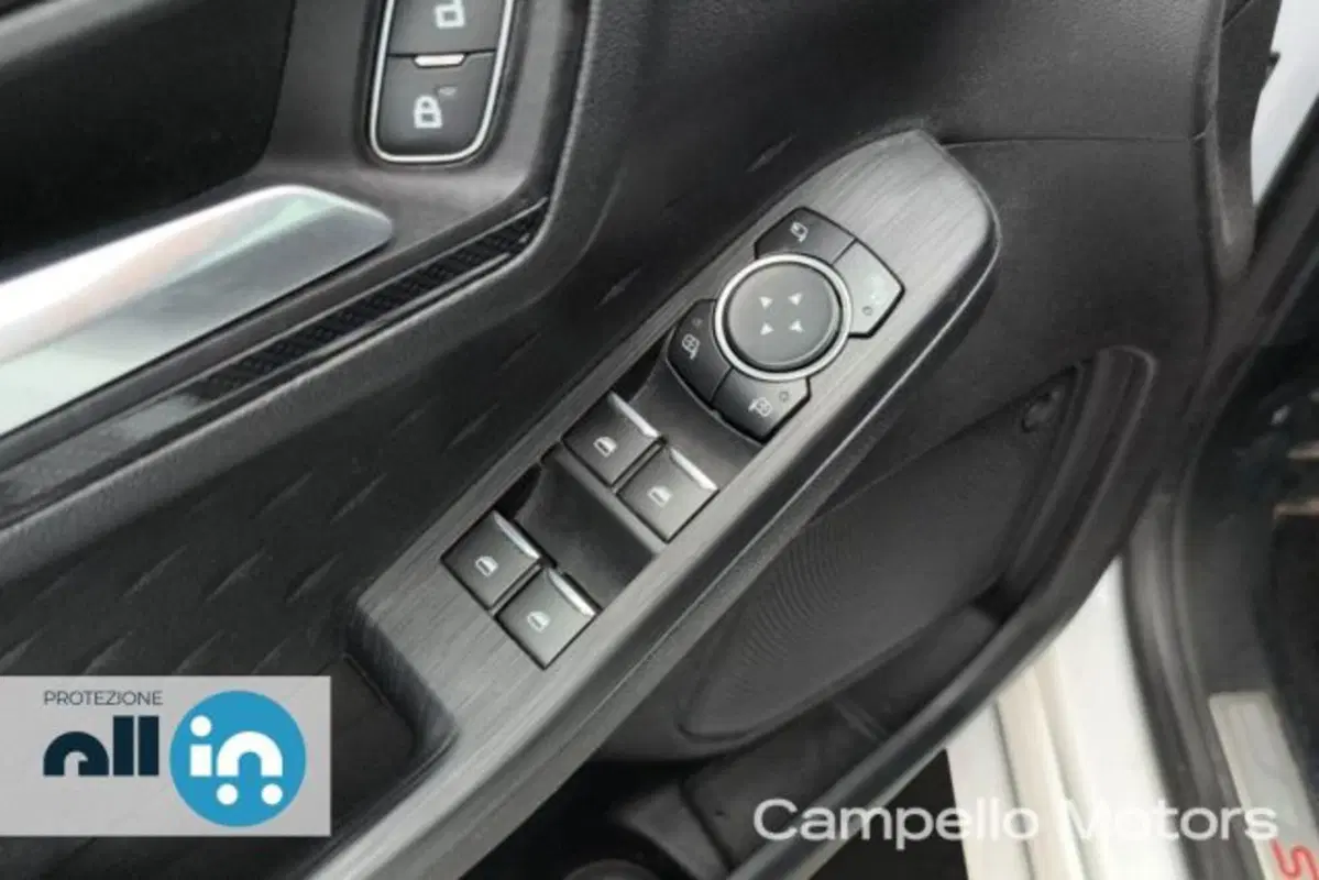 Ford Kuga usata a Venezia (16)