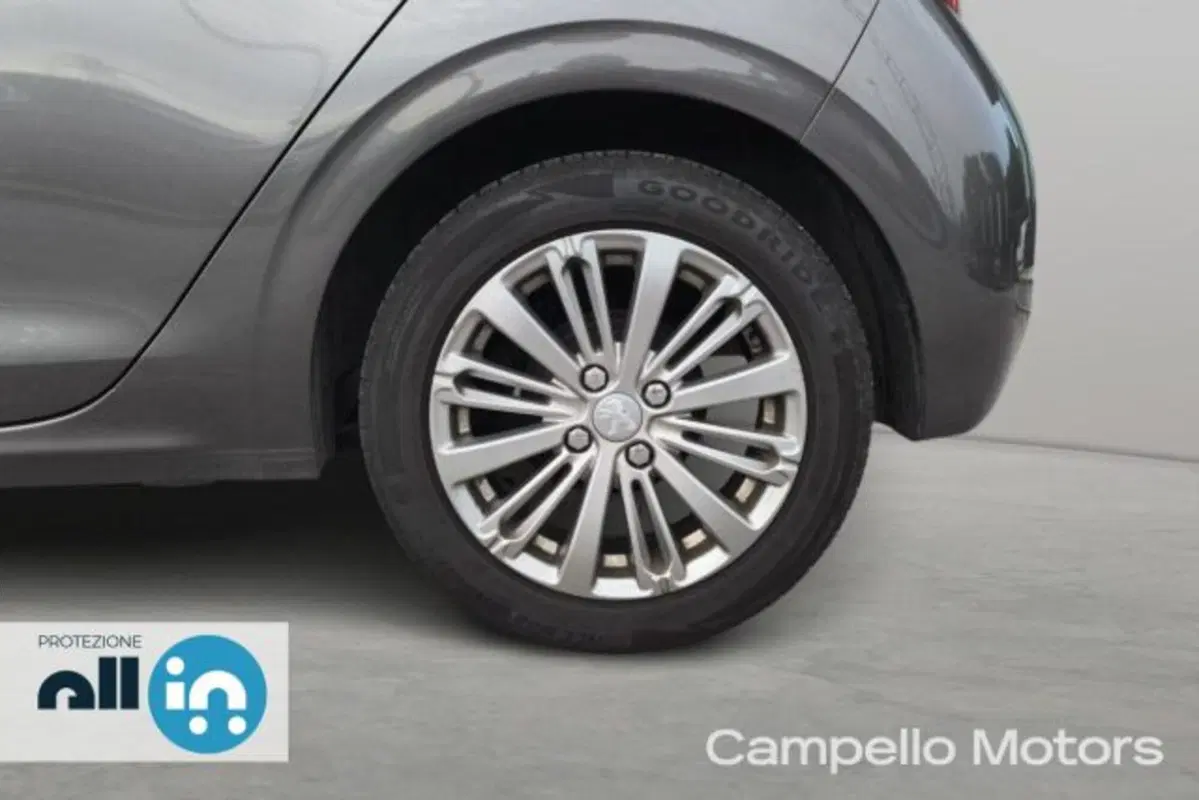 Peugeot 208 usata a Venezia (17)