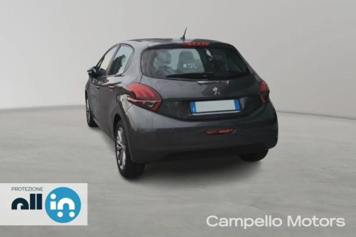 Peugeot 208 usata a Venezia (6)