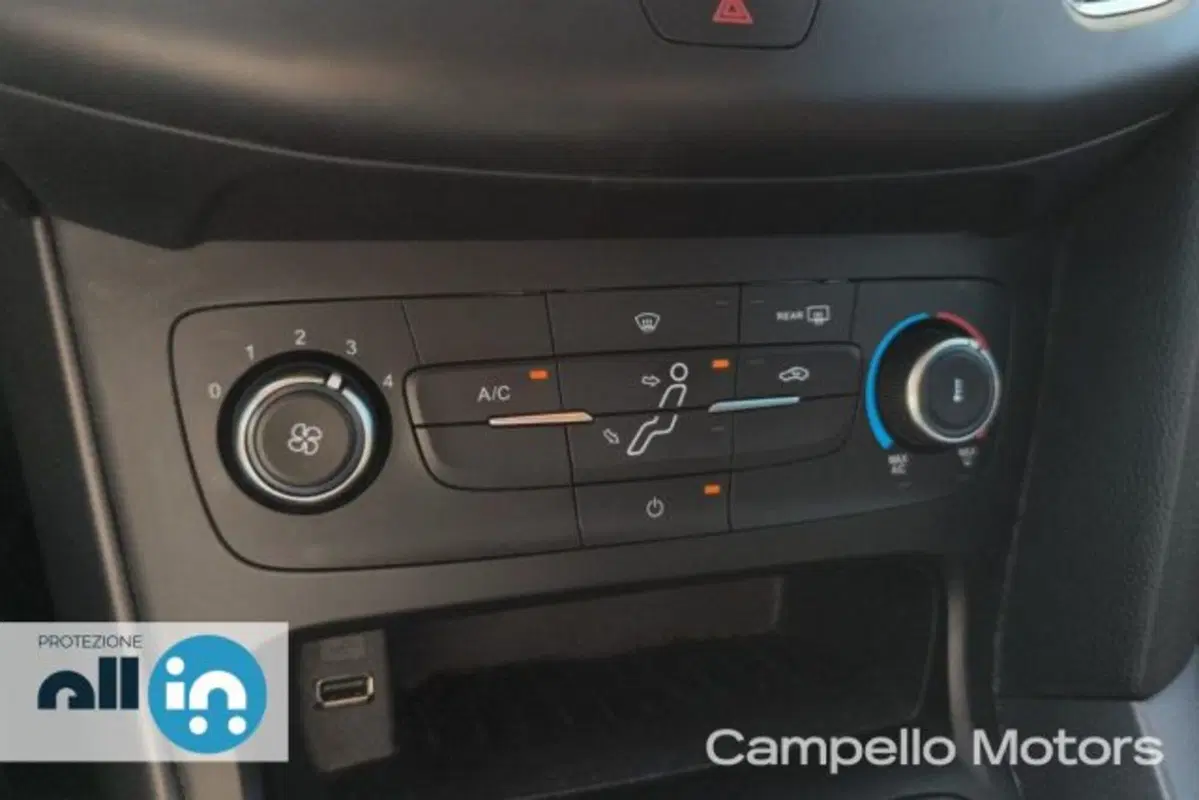 Ford Focus Station Wagon usata a Venezia (11)