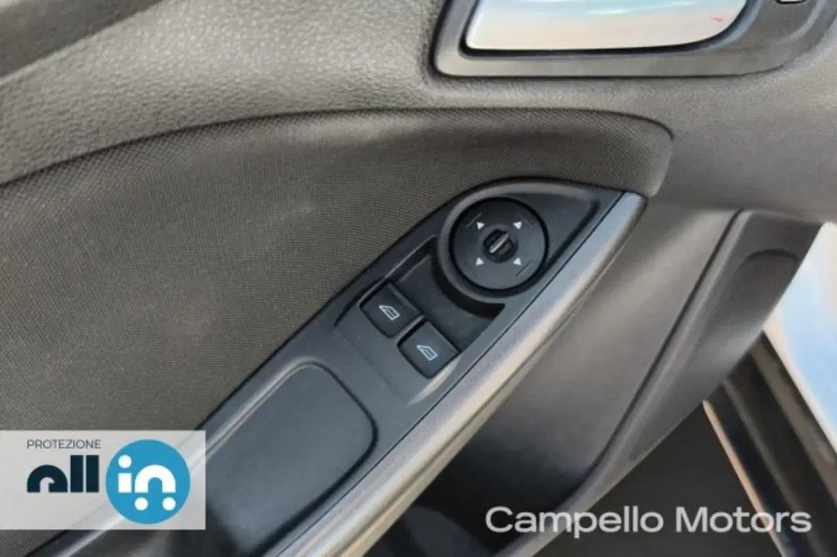 Ford Focus Station Wagon usata a Venezia (15)