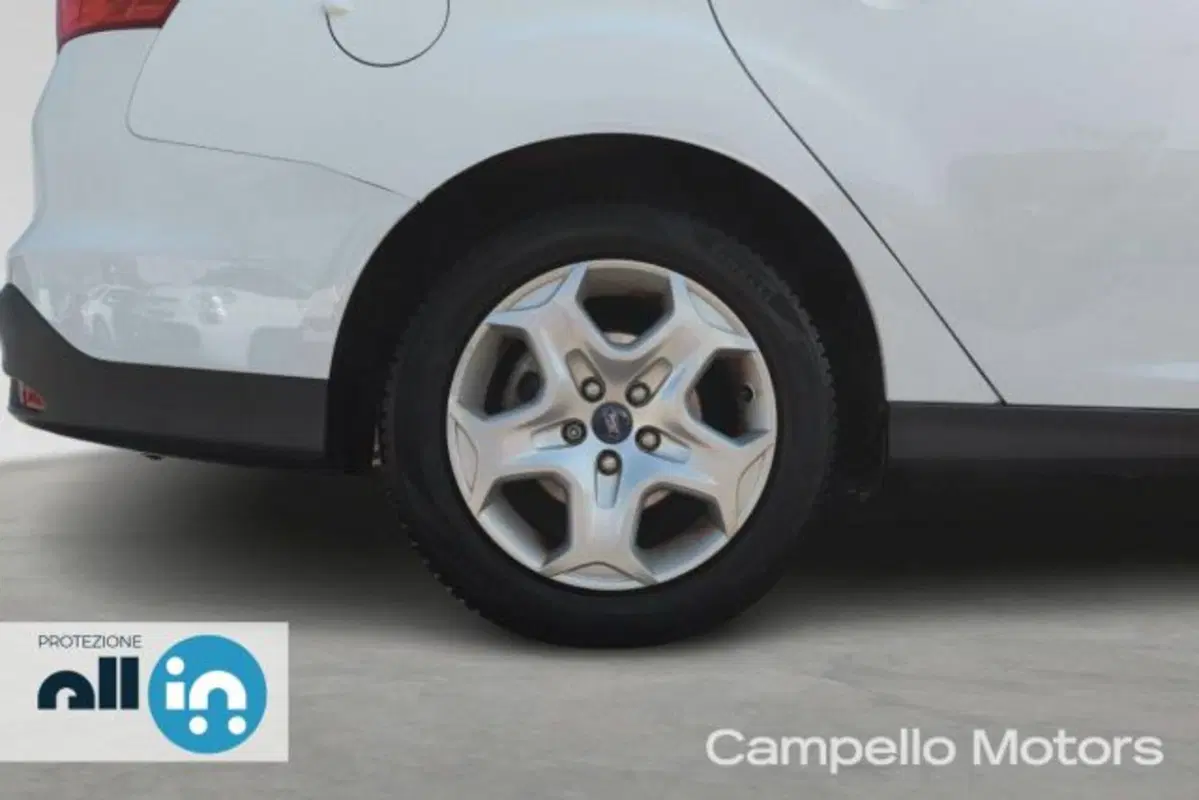 Ford Focus Station Wagon usata a Venezia (17)