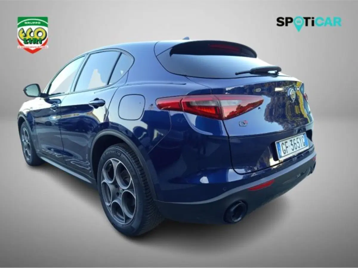 Alfa Romeo Stelvio usata a Frosinone (16)