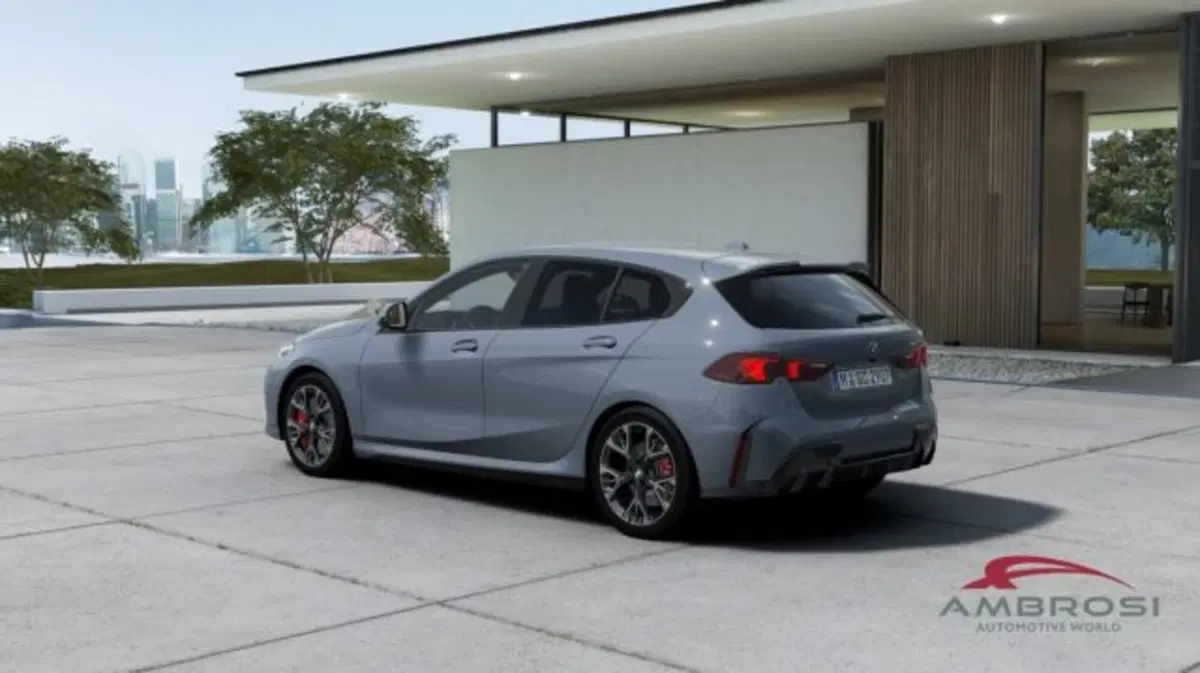 BMW Serie 1 nuova a Perugia (2)