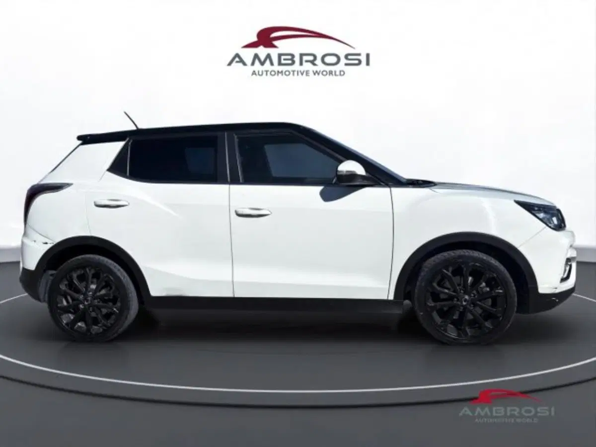 Ssangyong Tivoli usata a Perugia (5)