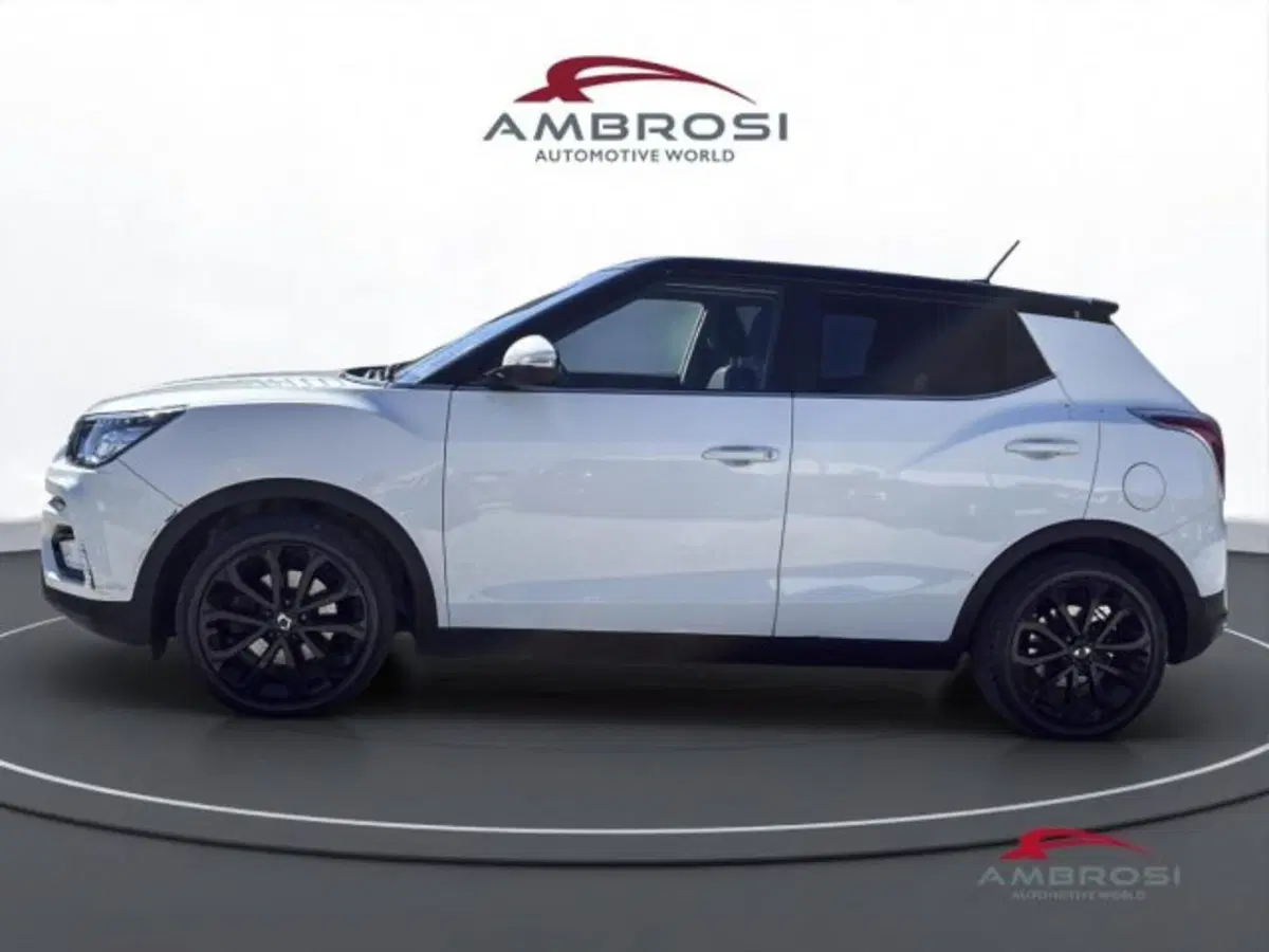 Ssangyong Tivoli usata a Perugia (6)