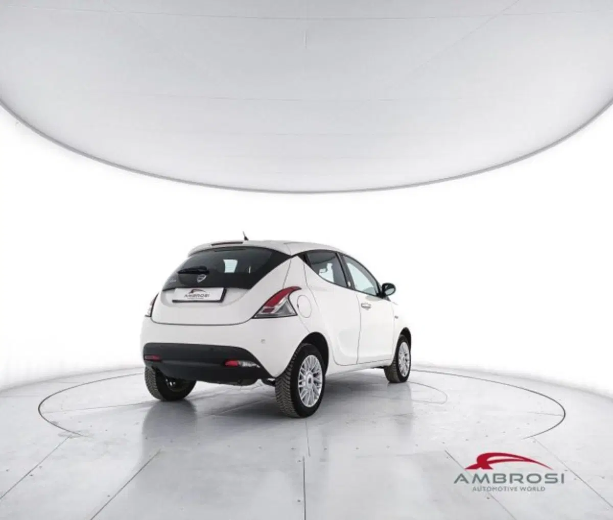 Lancia Ypsilon usata a Perugia (3)