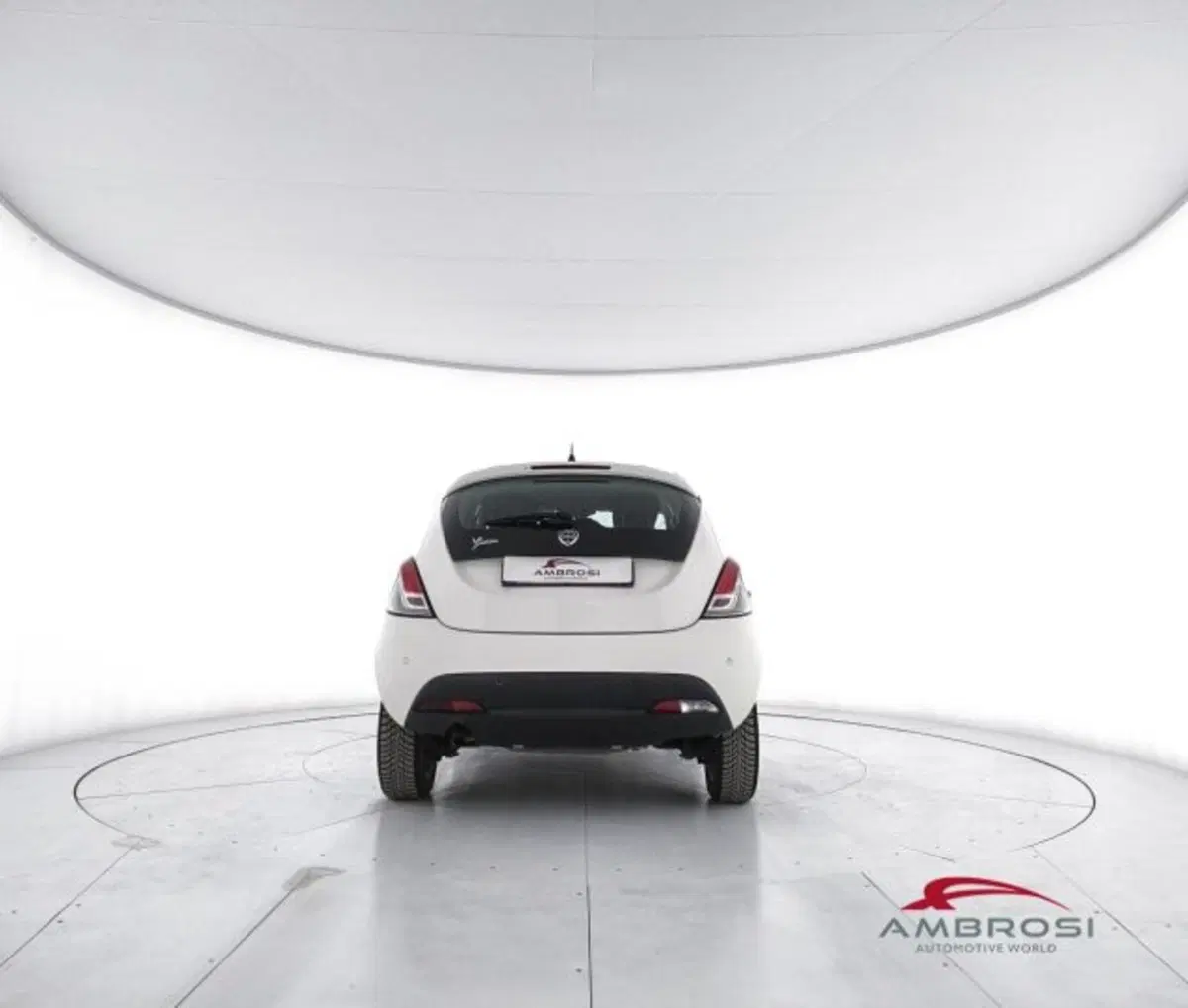 Lancia Ypsilon usata a Perugia (6)