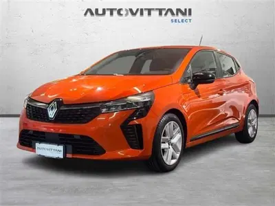 Renault Clio 1.0 tce Evolution Gpl 100cv del 2024 usata a Como