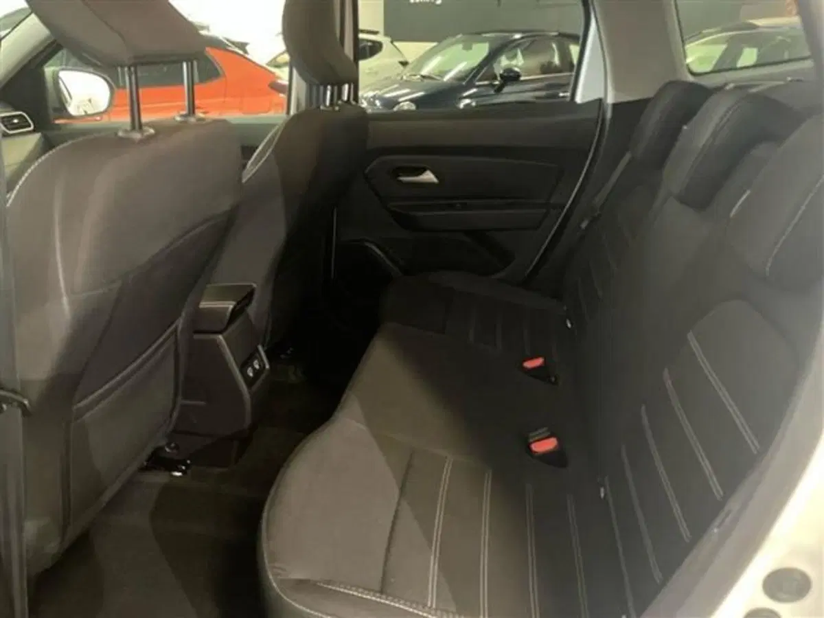 Dacia Duster usata a Como (12)