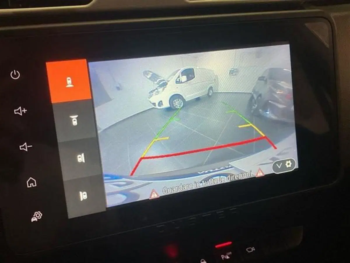 Dacia Duster usata a Como (15)