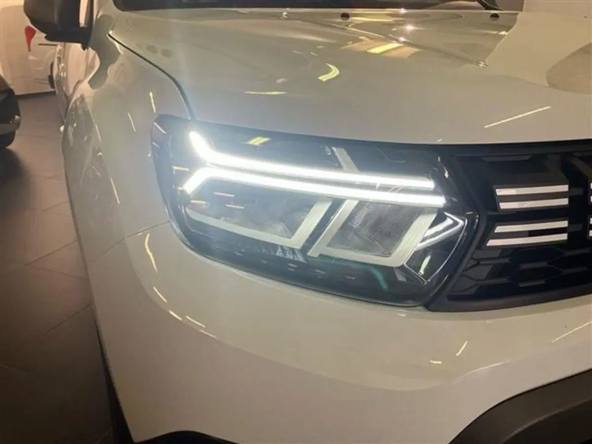 Dacia Duster usata a Como (7)