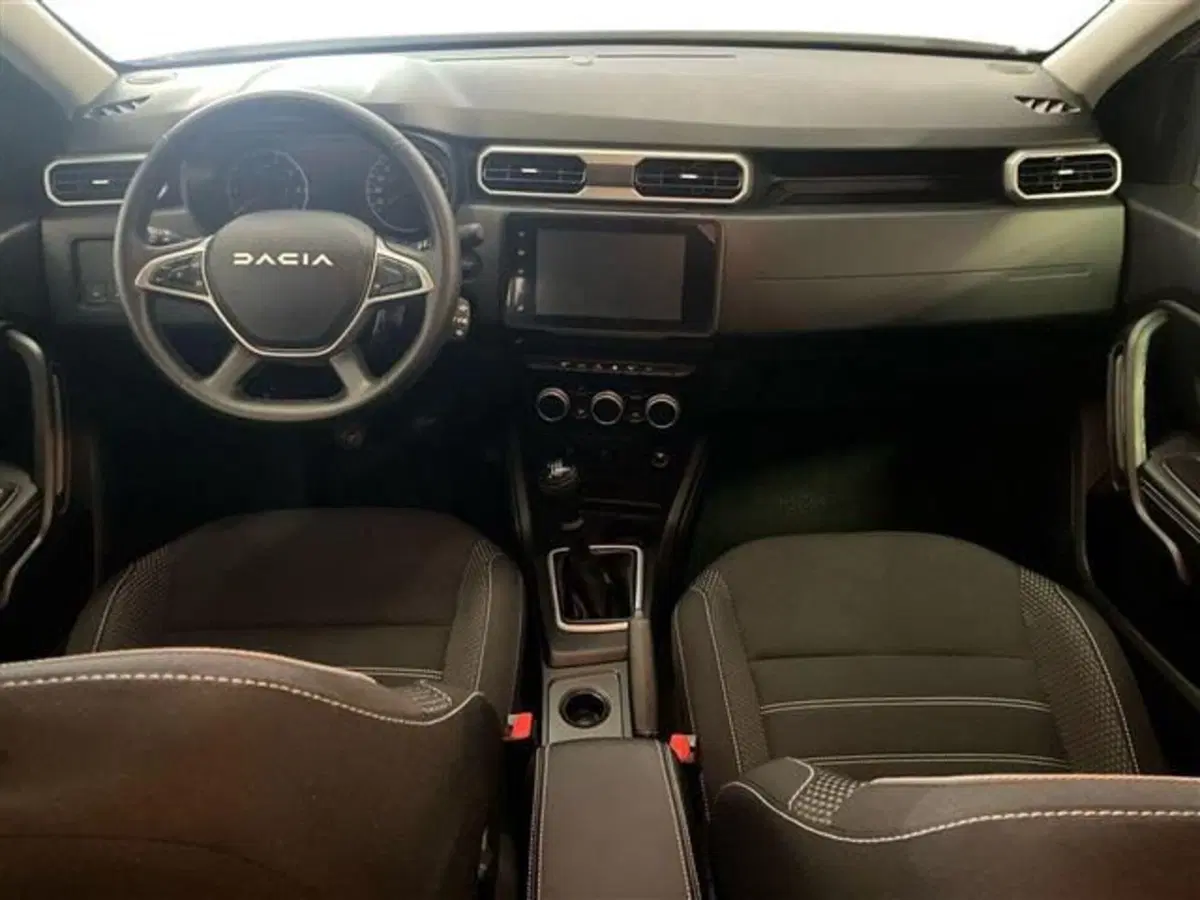 Dacia Duster usata a Como (9)