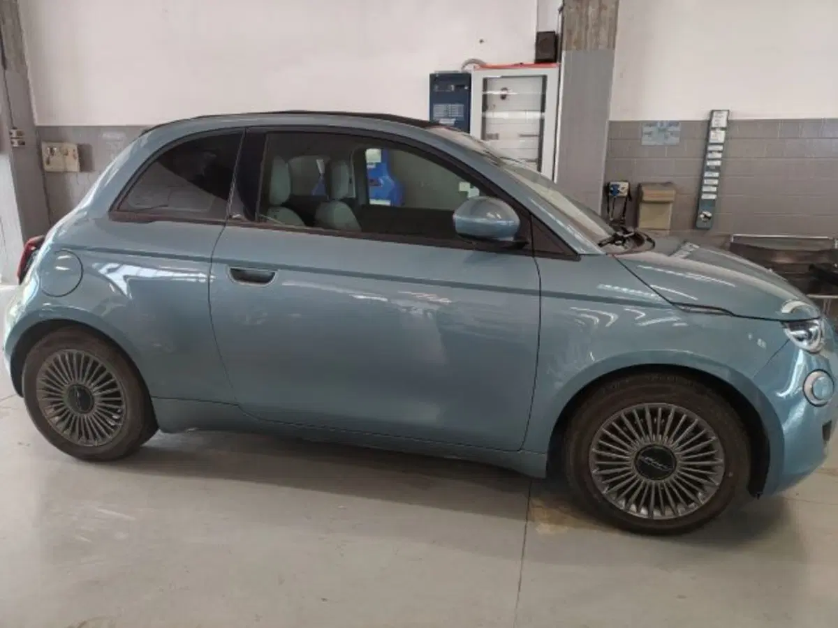 Fiat 500e Cabrio usata a Forlì-Cesena (4)