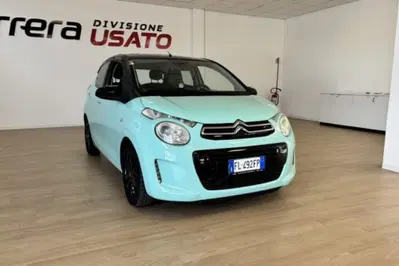 Citroen C1 C1 PureTech 82 5 porte Shine del 2018 usata a Fondi