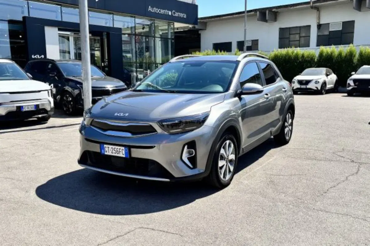 Kia Stonic usata a Latina (3)