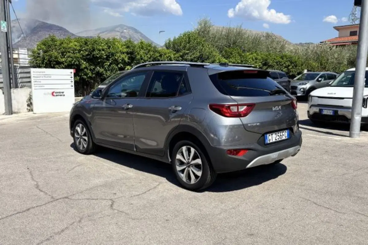 Kia Stonic usata a Latina (5)