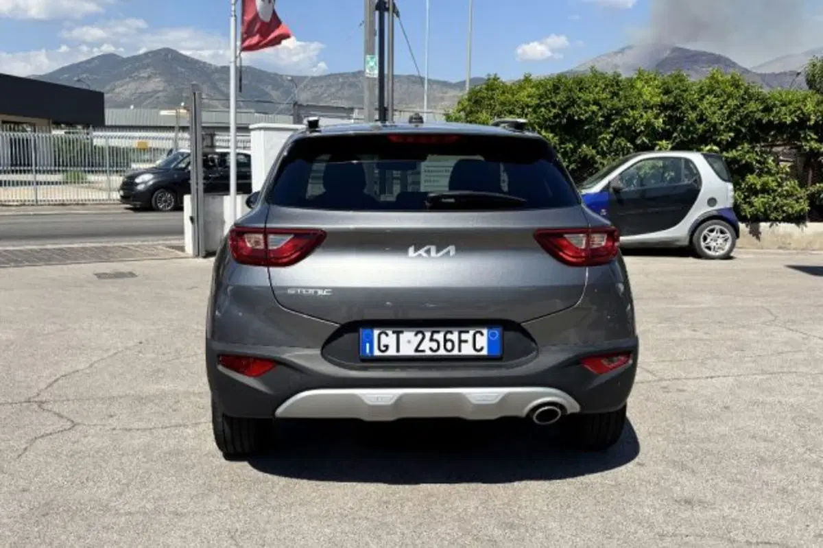 Kia Stonic usata a Latina (6)