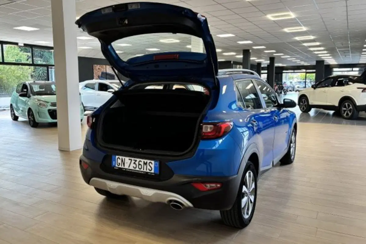 Kia Stonic usata a Latina (7)