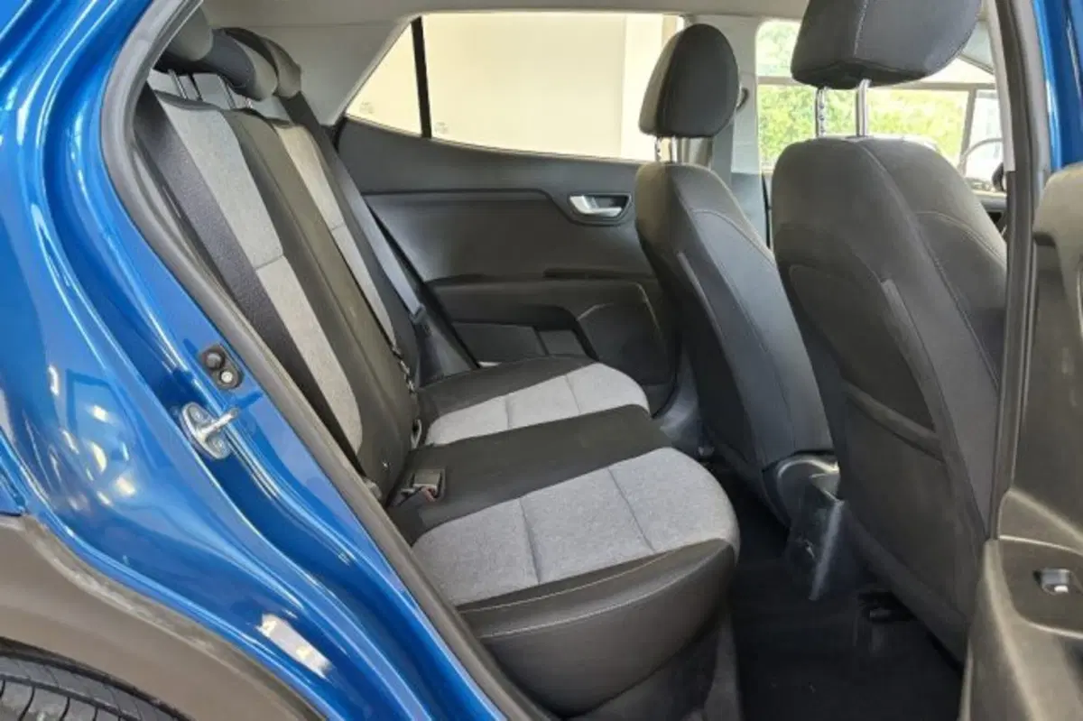 Kia Stonic usata a Latina (9)