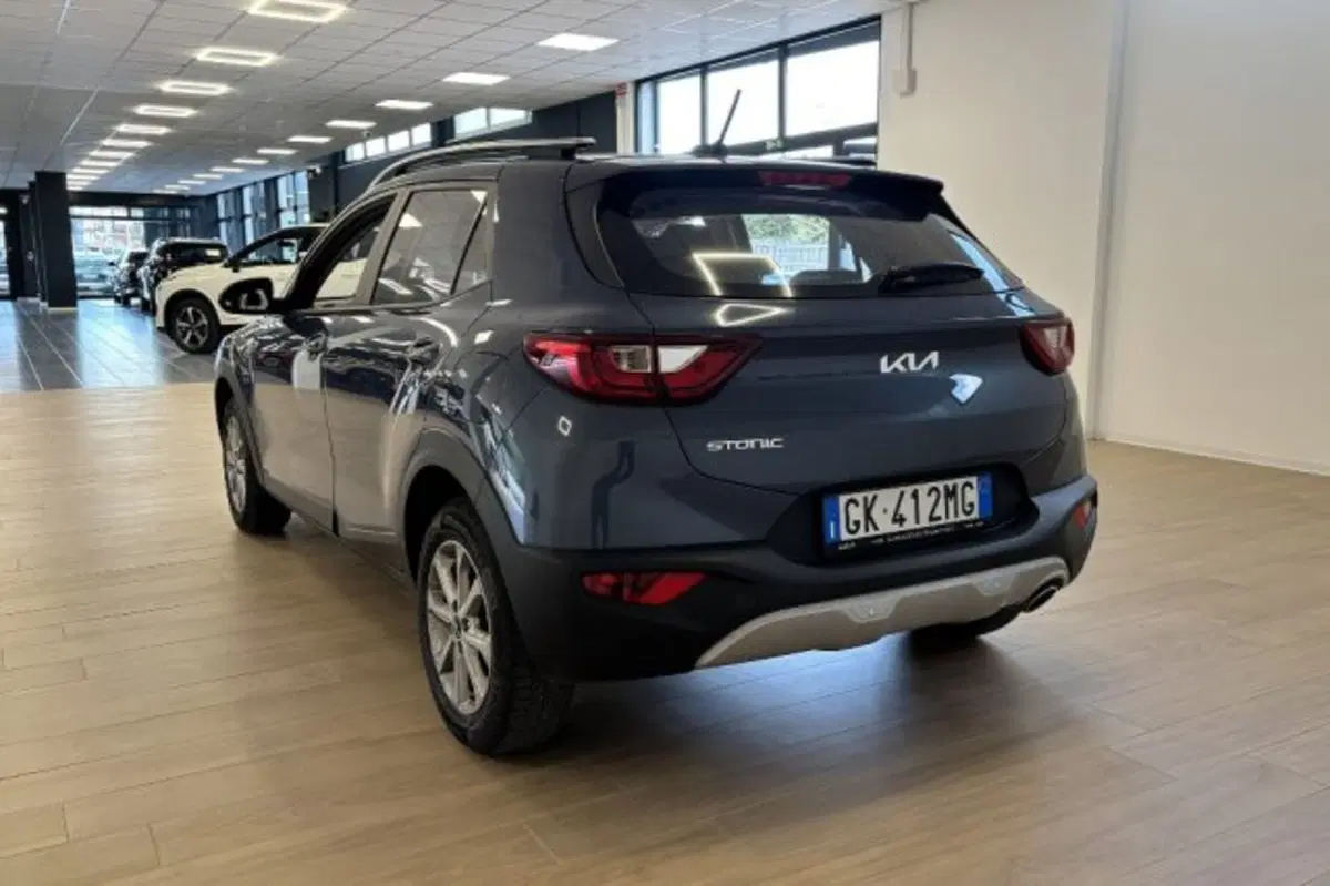 Kia Stonic usata a Latina (5)