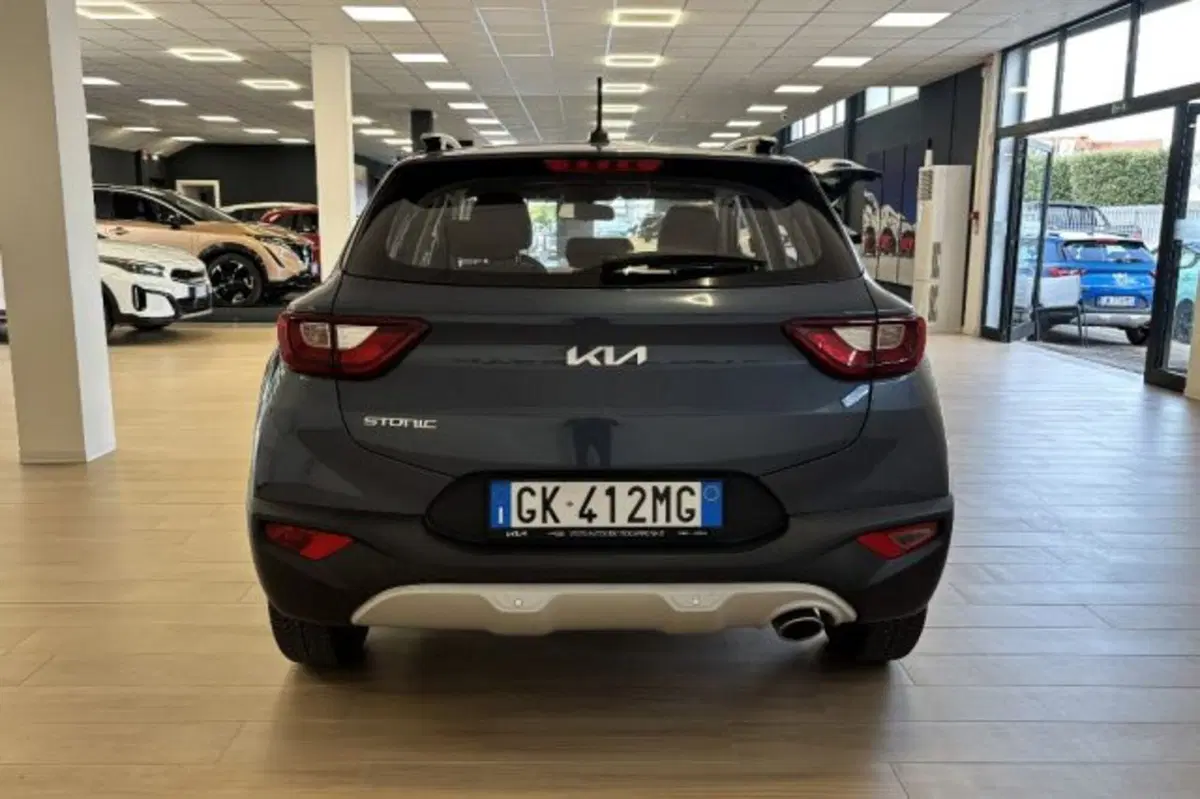 Kia Stonic usata a Latina (6)