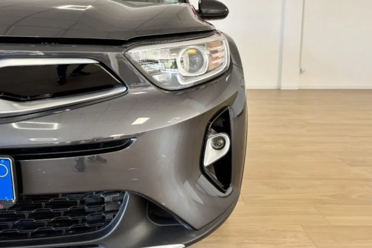 Kia Stonic usata a Latina (11)