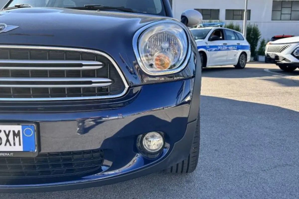 MINI Mini Countryman usata a Latina (11)