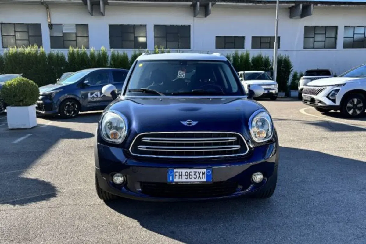 MINI Mini Countryman usata a Latina (2)