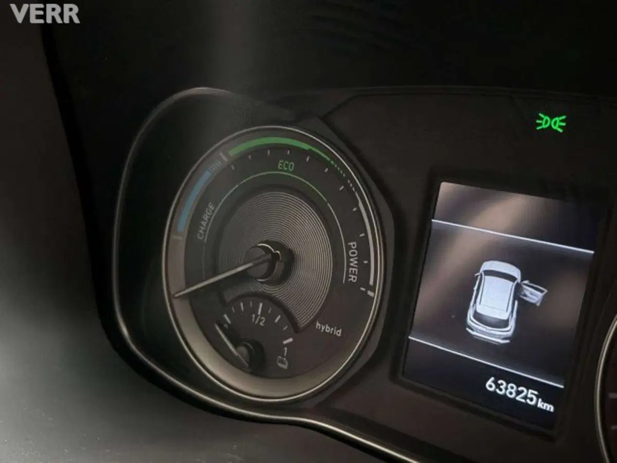 Hyundai Kona usata a Milano (11)