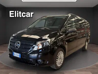 Mercedes-Benz Vito 2.0 116 CDI 4x4 PL Tourer Pro Extra-Long del 2023 usata a Magenta