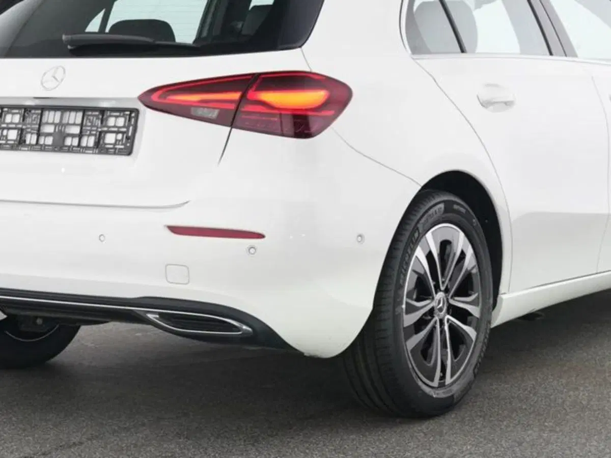 Mercedes-Benz Classe A Sedan usata a Novara (9)