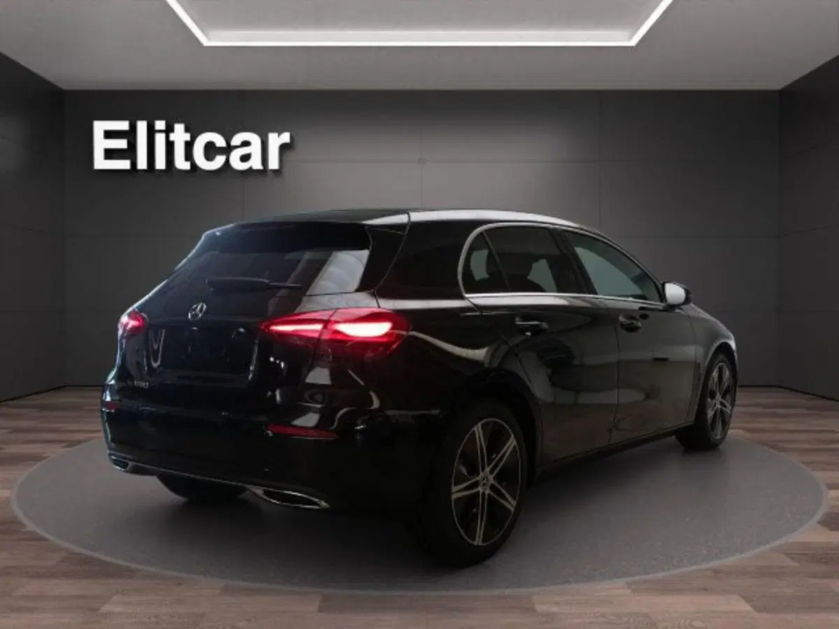 Mercedes-Benz Classe A nuova a Novara (7)