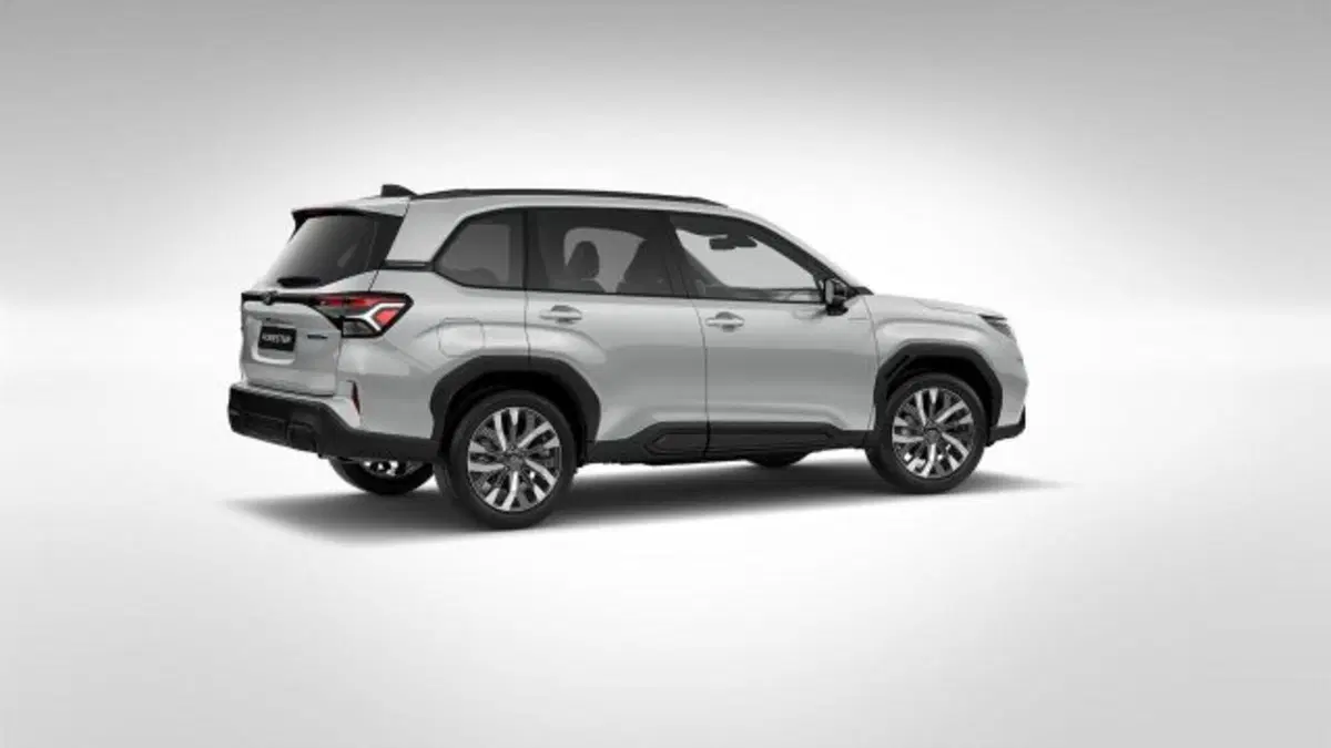 Subaru Forester nuova a Novara (6)