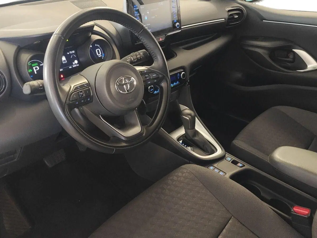 Toyota Yaris usata a Genova (7)