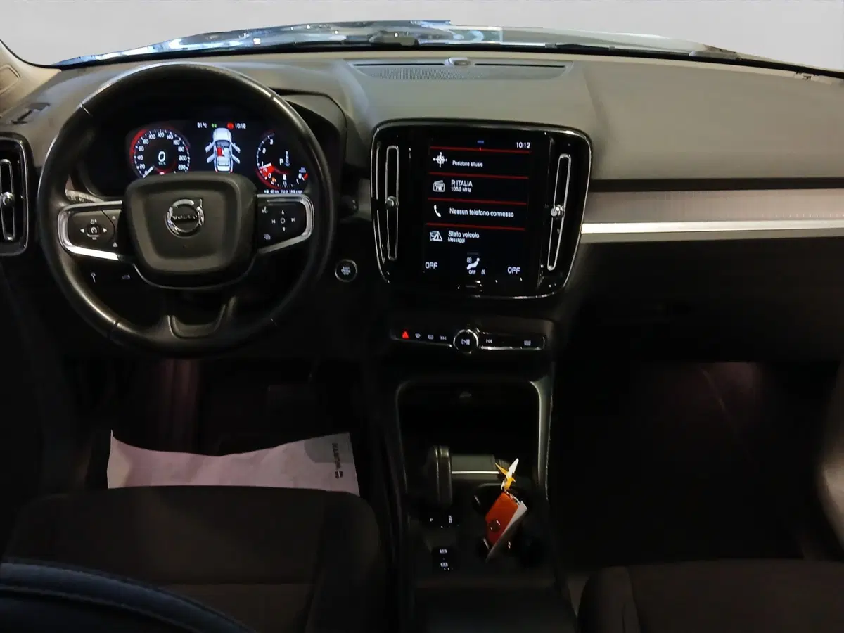 Volvo XC40 usata a Genova (11)