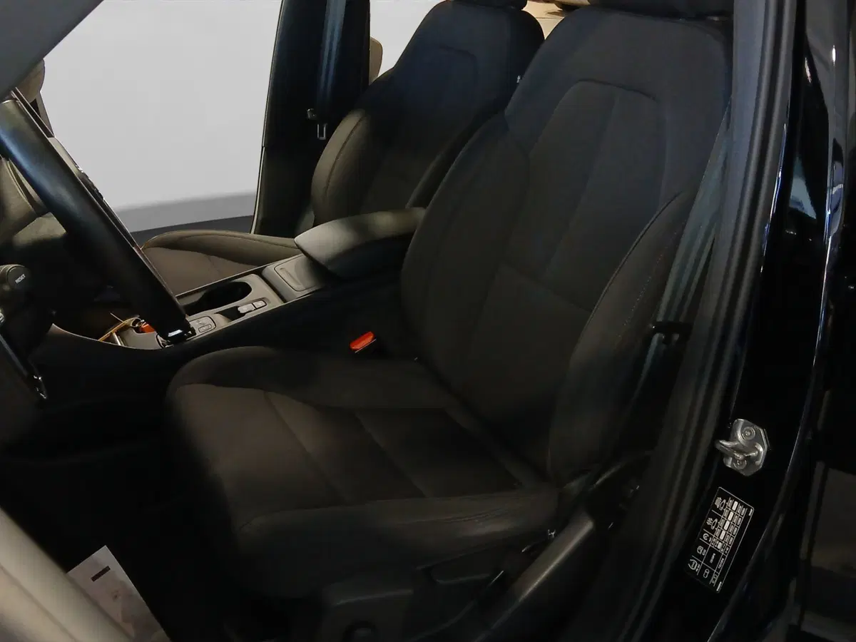 Volvo XC40 usata a Genova (9)