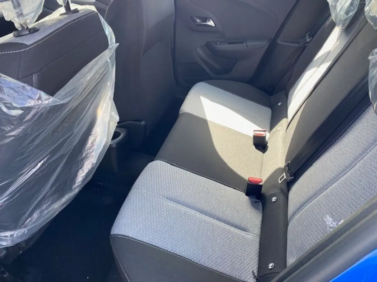 Opel Corsa nuova a Catania (4)