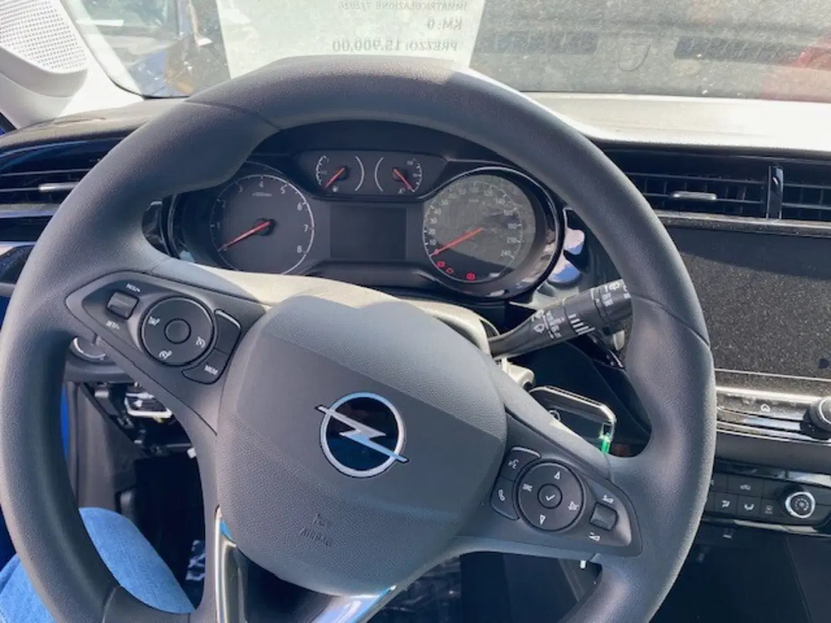 Opel Corsa nuova a Catania (8)
