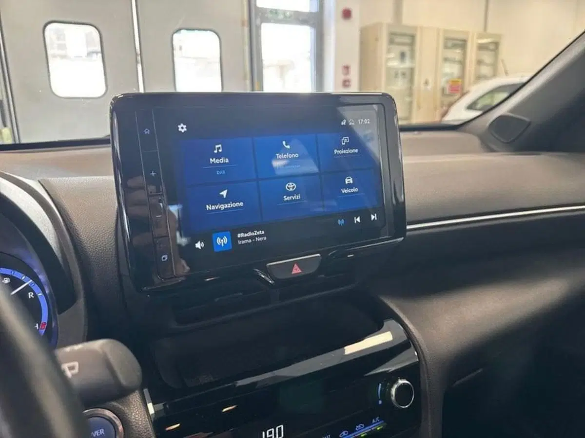 Toyota Yaris Cross usata a Prato (11)